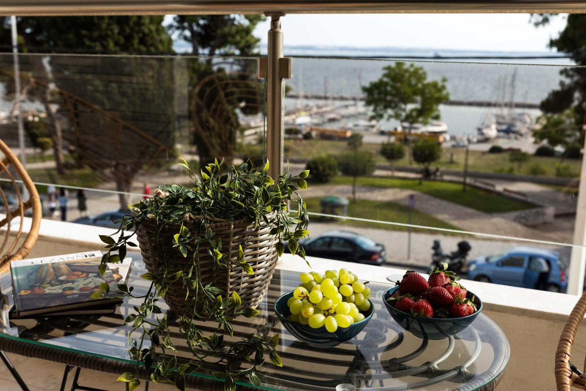 Champagne Sea View Apartment By Binobi! 테살로니키 외부 사진